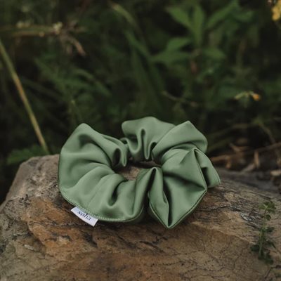 Chouchou En Satin Pistache Fluffy